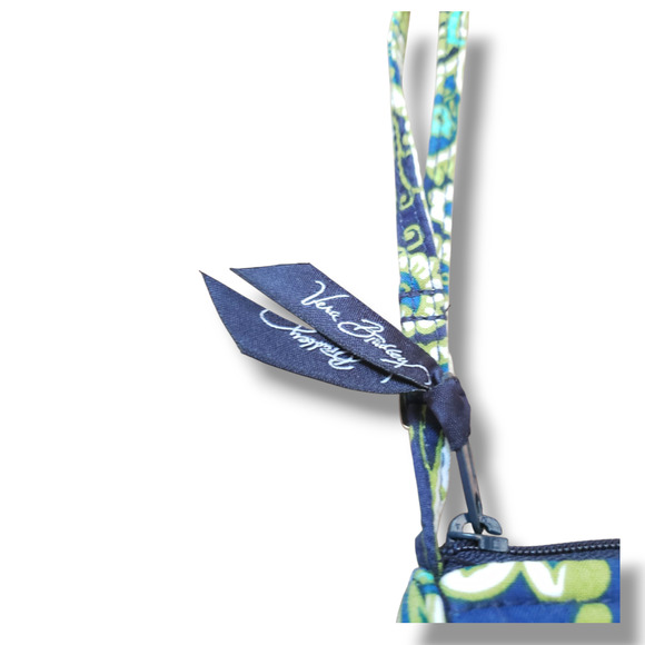 Vera Bradley Rhythm and Blues Frannie Crossbody Purse Paisley Retired HTF - Picture 4 of 4